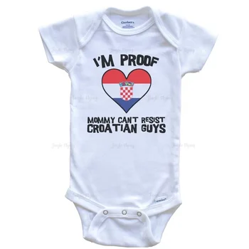 Мне сказали, что мне нравится детская одежда для футбольного сезона, забавный комбинезон с изображением флага Хорватии и Дании в виде сердечка для новорожденного мальчика